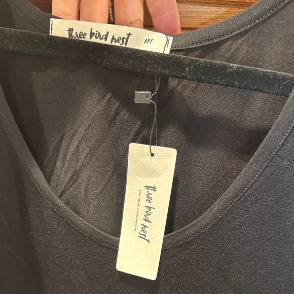 NWT Three Bird Nest Black Short Sleeve Tee - Picture 2 of 3